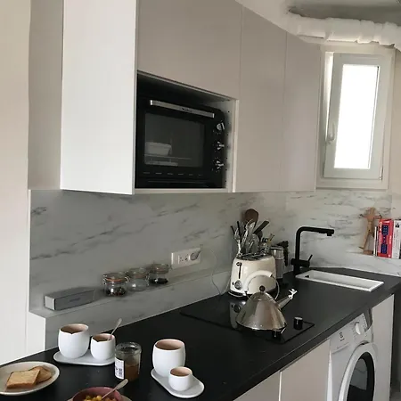 Апартаменты Batignolles Париж